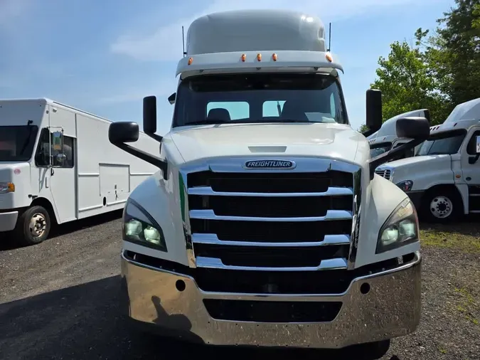 2019 FREIGHTLINER NEW CASCADIA PX12664