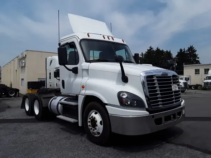 2018 FREIGHTLINER CASCADIA 125