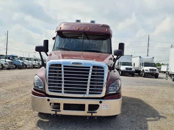 2018 FREIGHTLINER/MERCEDES CASCADIA 125