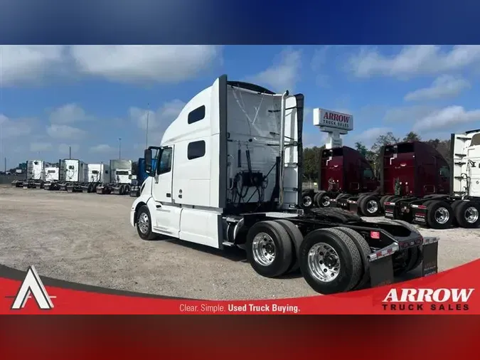 2020 VOLVO VNL760