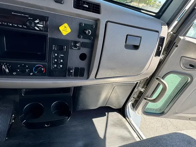 2020 Peterbilt 337