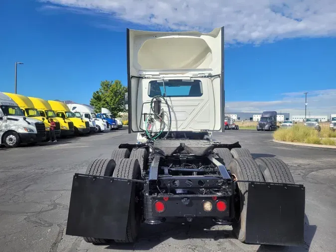 2022 International LT625