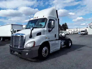 2016 FREIGHTLINER/MERCEDES CASCADIA 113