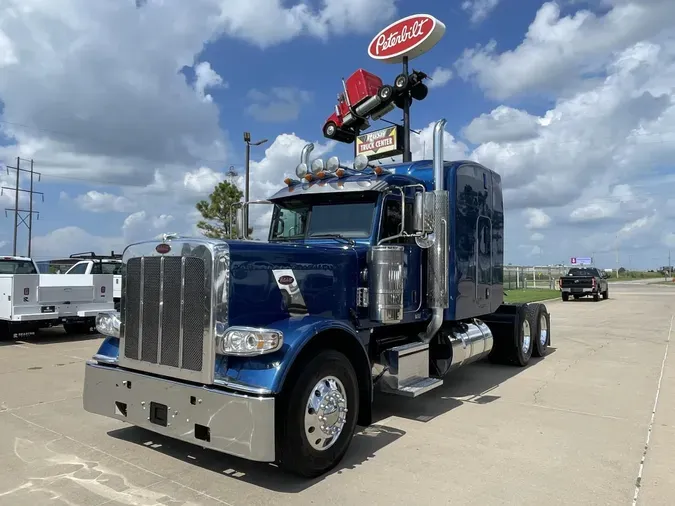 2023 Peterbilt 389