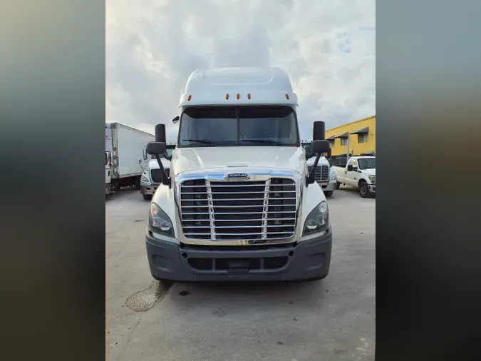 2018 FREIGHTLINER/MERCEDES CASCADIA 125