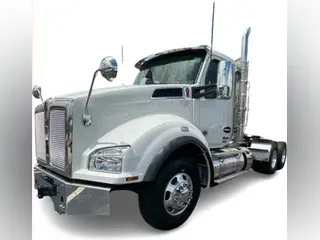 2026 Kenworth T880
