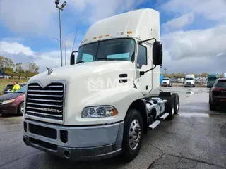 2018 MACK CXU613