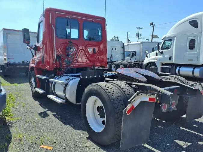 2018 FREIGHTLINER CASCADIA 113