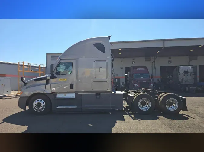 2023 Freightliner Cascadia 1262e8948dd1b00f2b3ce80a83d684a1efa