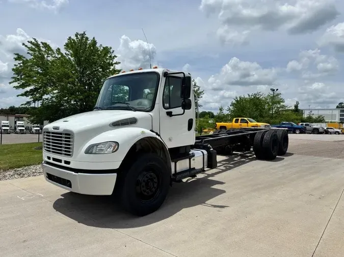 2020 Freightliner Business Class M2 1062e8d6c1642853c7254ebf36f37c086f4