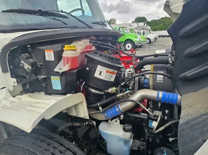 2020 FREIGHTLINER M2 106