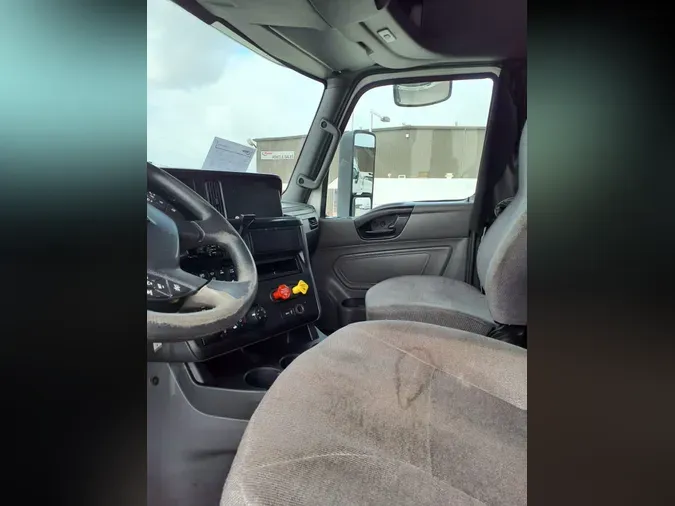 2019 NAVISTAR INTERNATIONAL LT625 SLPR CAB
