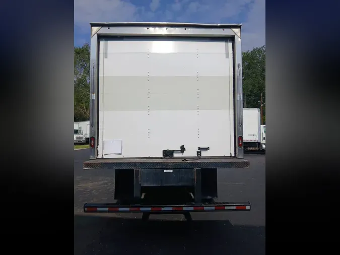 2021 FREIGHTLINER/MERCEDES M2 106