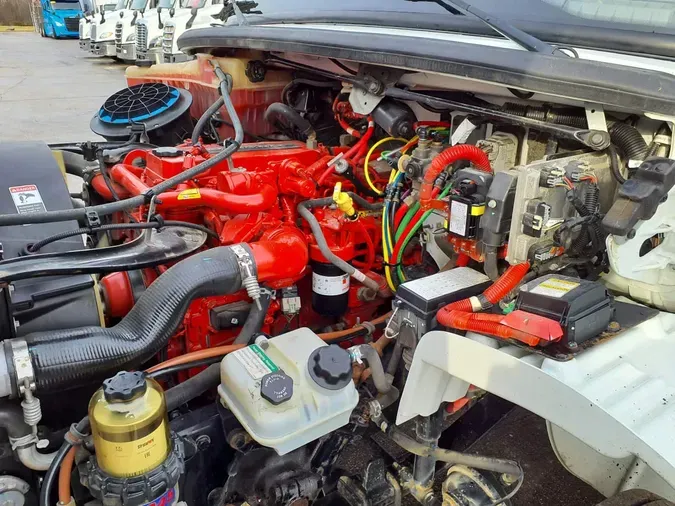 2019 FREIGHTLINER/MERCEDES M2 106