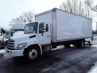 2016 Hino HINO 268