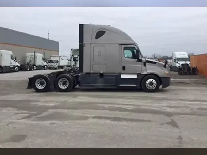 2020 Freightliner Cascadia