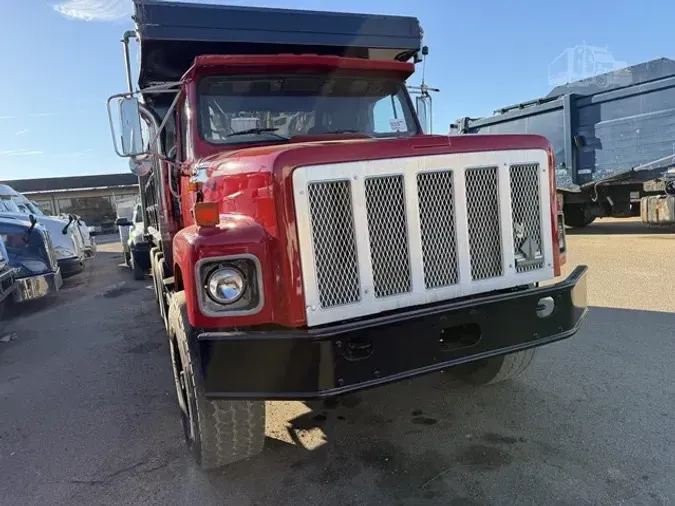 1995 INTERNATIONAL S2600