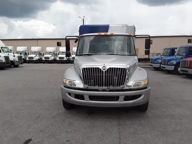 2018 NAVISTAR INTERNATIONAL 4300LP (4X2)