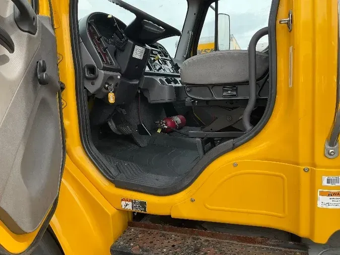 2018 Freightliner M2