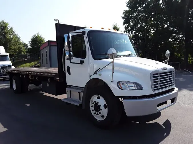 2018 FREIGHTLINER M2 106