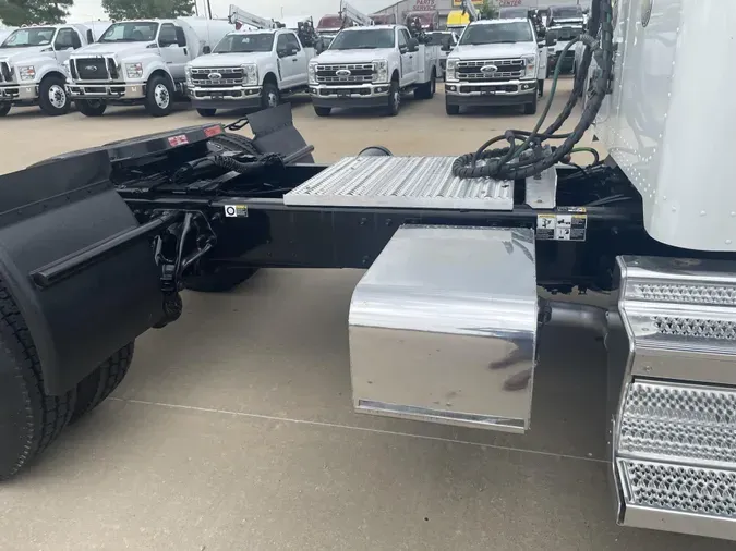 2019 Peterbilt 337