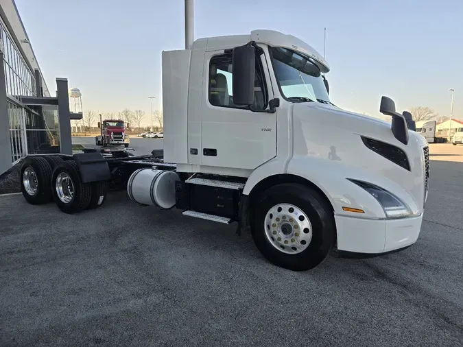 2024 VOLVO VNR64T3002ea8f816b34a6ee19bced1831fb80489