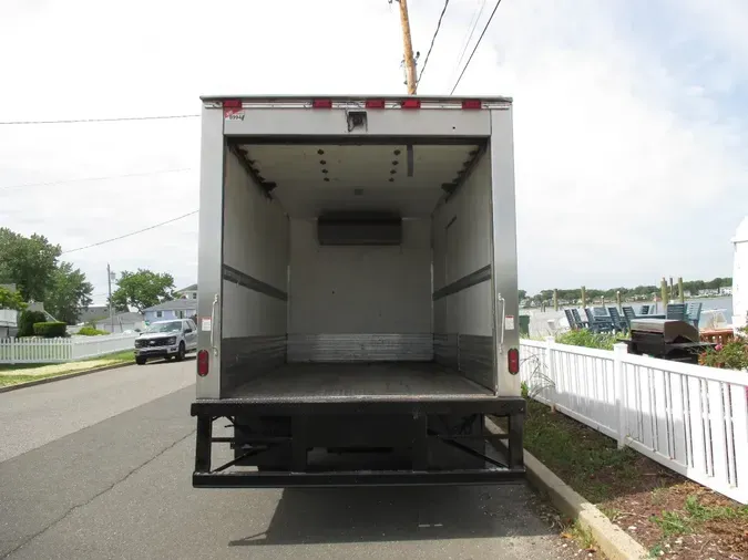 2019 ISUZU NQR