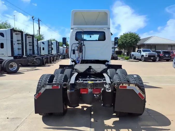 2020 NAVISTAR INTERNATIONAL LT625 DAYCAB T/A2eaa34636afe02e940786907b92d7fa4