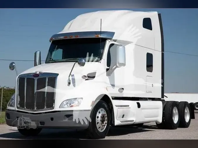 2022 PETERBILT 579