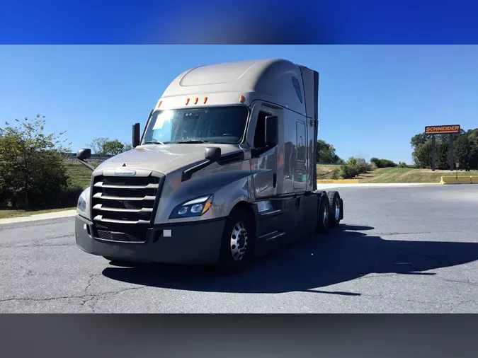 2024 Freightliner Cascadia 126