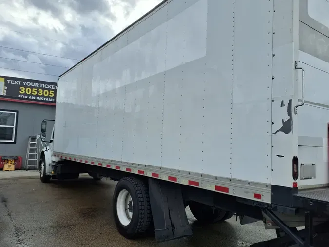 2018 FREIGHTLINER/MERCEDES M2 106