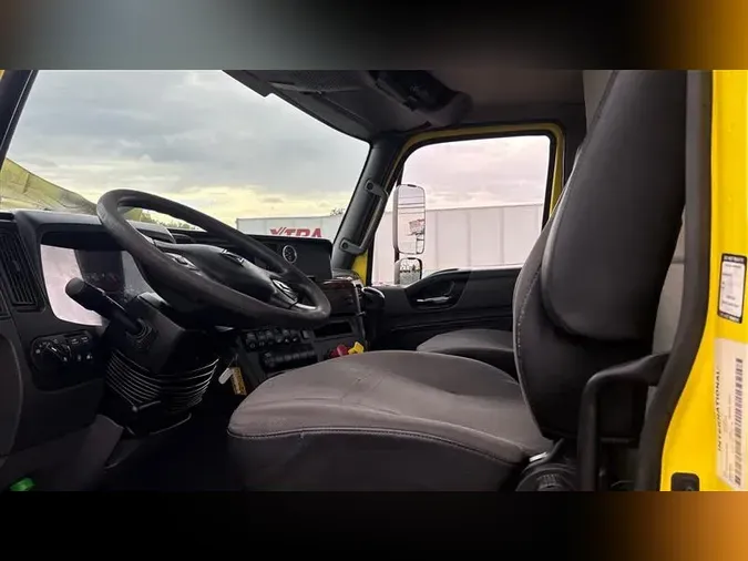 2018 INTERNATIONAL RH613