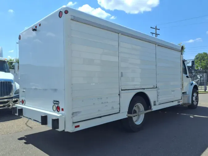 2016 FREIGHTLINER/MERCEDES M2 106