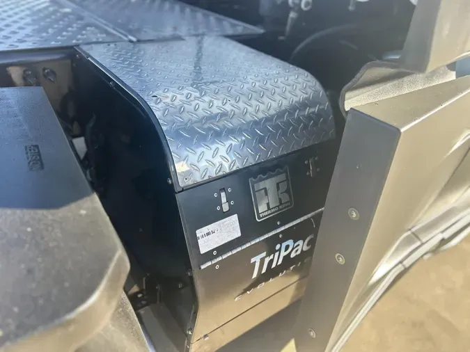 2022 Freightliner Cascadia