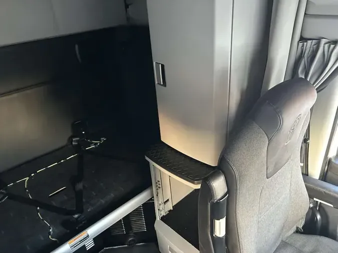 2022 Kenworth T680