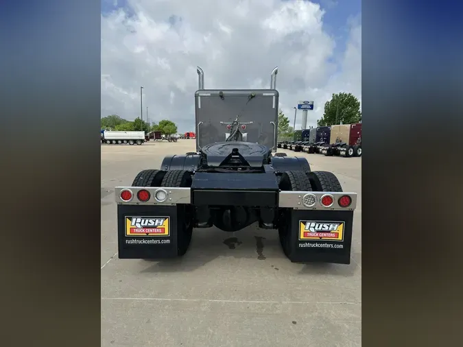 2021 Peterbilt 567
