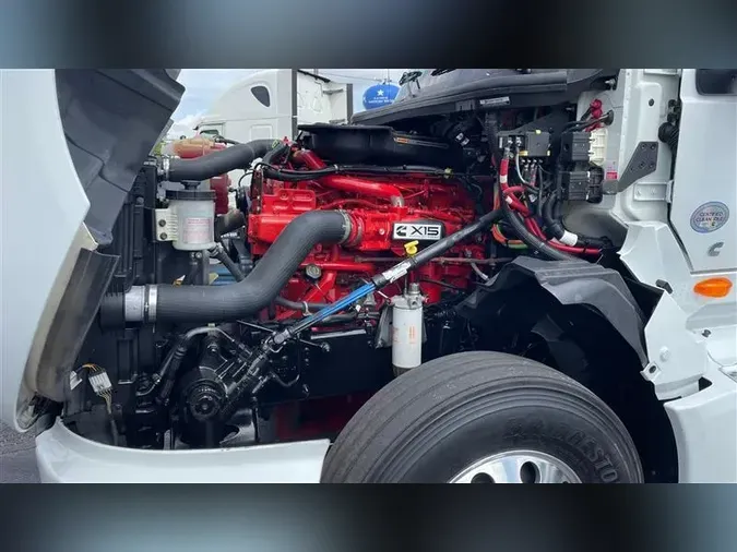 2019 INTERNATIONAL LT