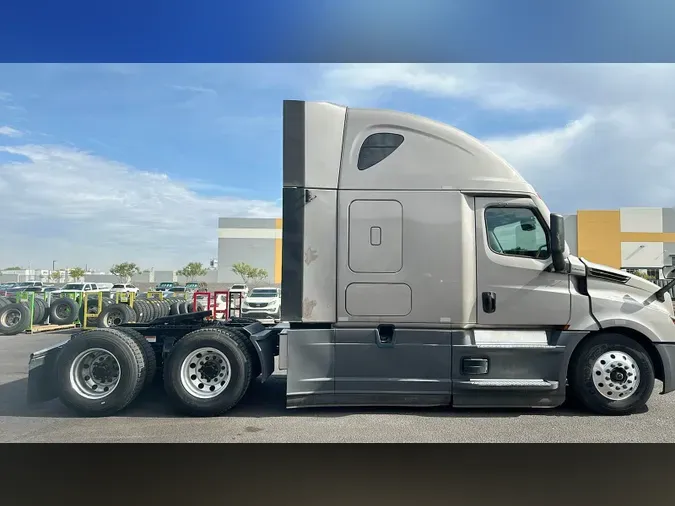 2023 Freightliner Cascadia