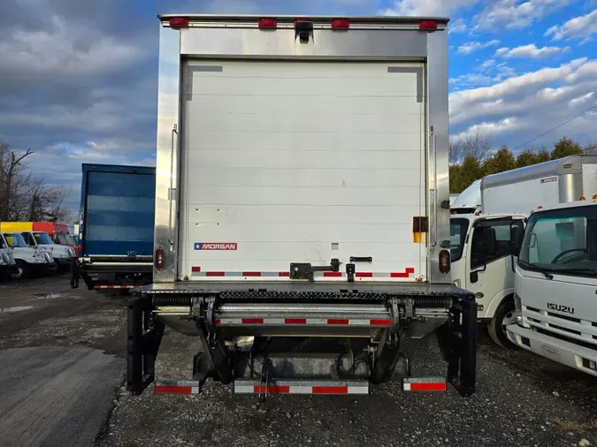 2018 FREIGHTLINER/MERCEDES M2 106