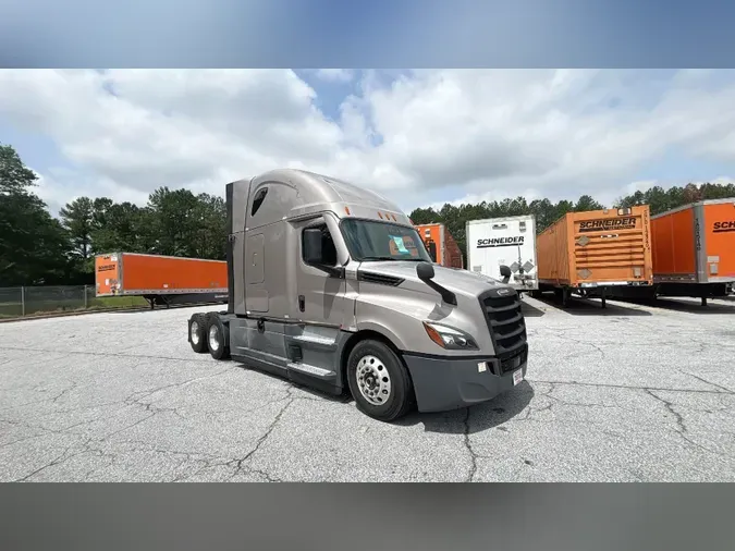 2022 Freightliner Cascadia 1262ecb5c7be74bed7b36597ed535396130