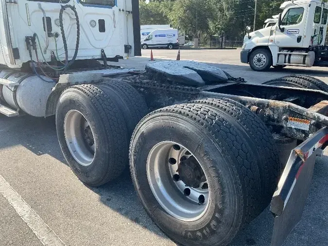 2016 FREIGHTLINER X12564ST
