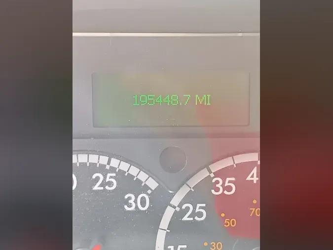 2018 FREIGHTLINER M2 106