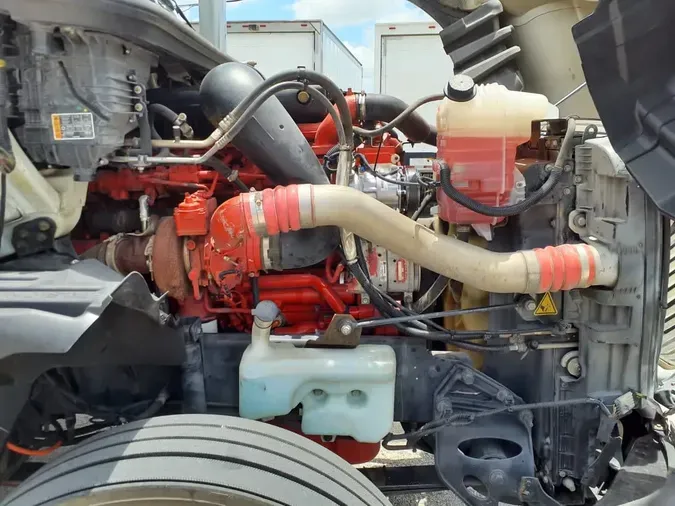 2020 NAVISTAR INTERNATIONAL LT625 DAYCAB T/A