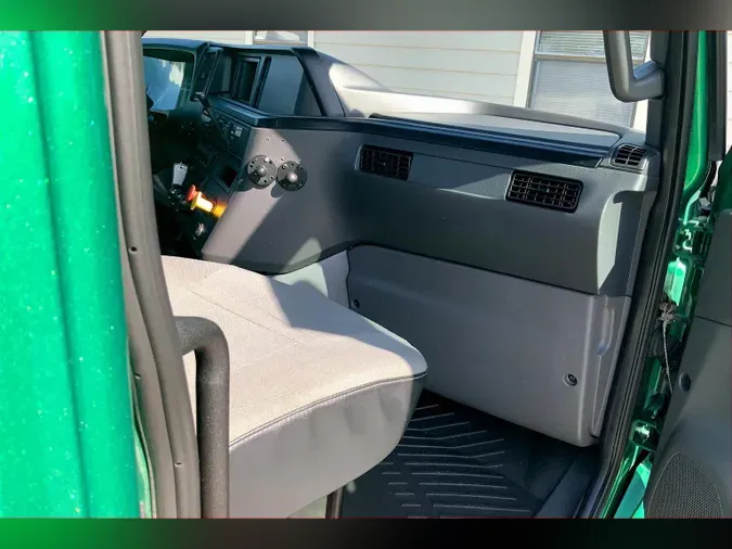 2020 INT LT625 6x4