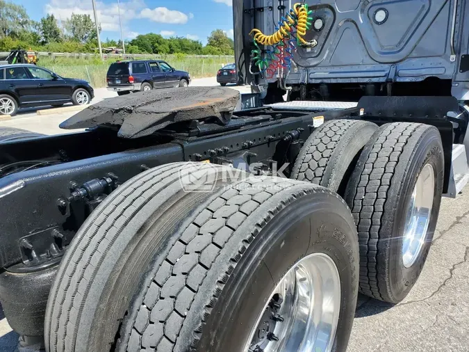 2021 FREIGHTLINER CASCADIA