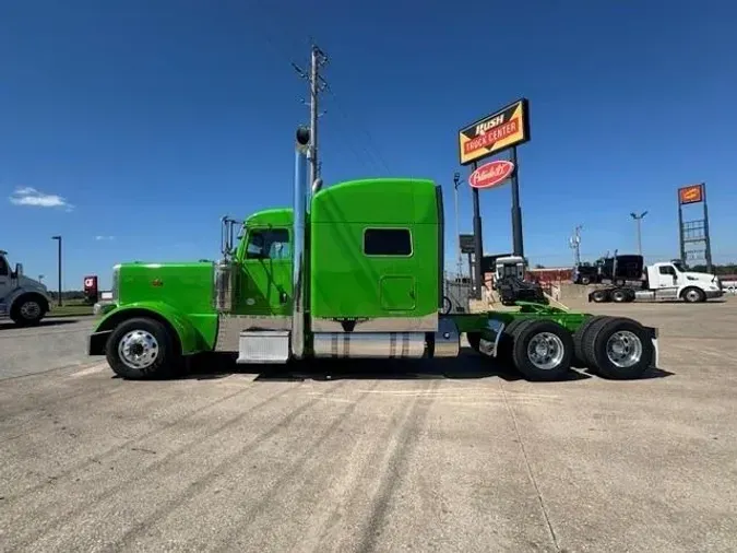 2019 Peterbilt 389