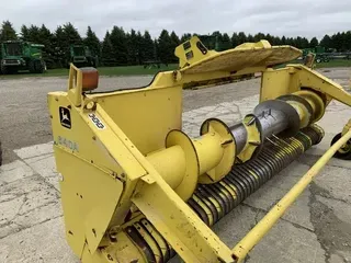 2000 John Deere 640A