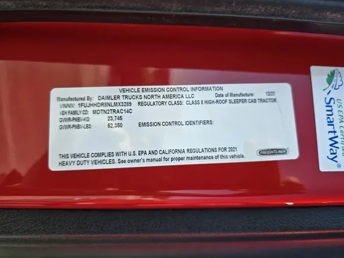 2022 Freightliner Cascadia2edb179bf746d29be36da01e86223e17