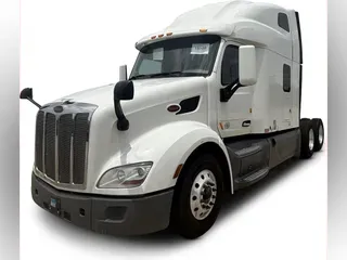 2022 Peterbilt 579