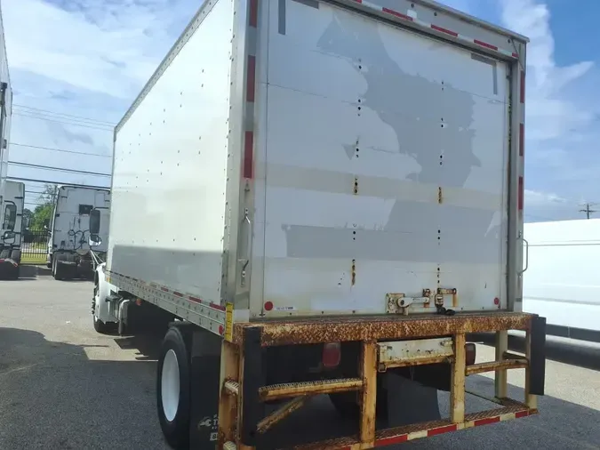 2019 FREIGHTLINER M2 106